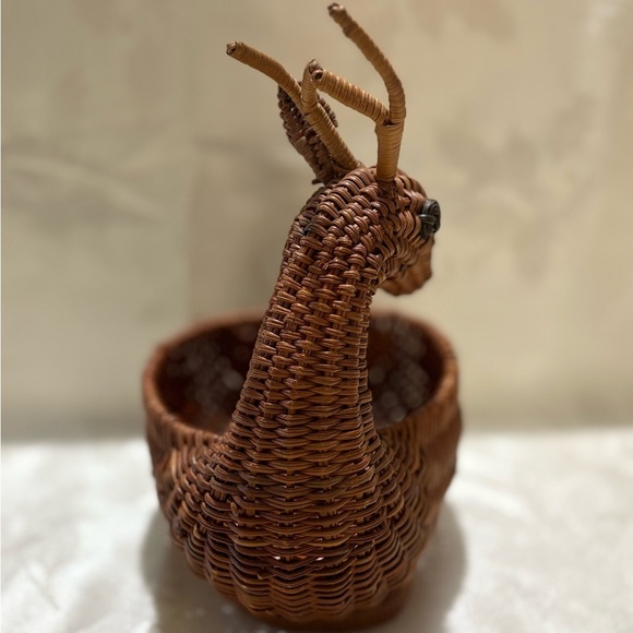 Vintage Brown Wicker Deer Basket - Picture 6 of 10